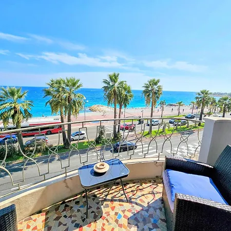 Promenade Sea Front Apartman *