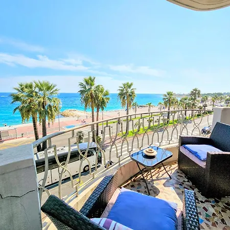 Promenade Sea Front *