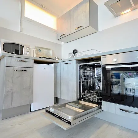 Promenade Sea Front Apartament Nicea